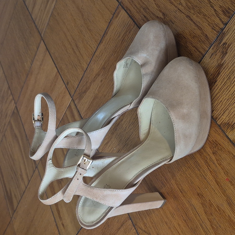 Michael Kors Elegant Tan Women's Heels